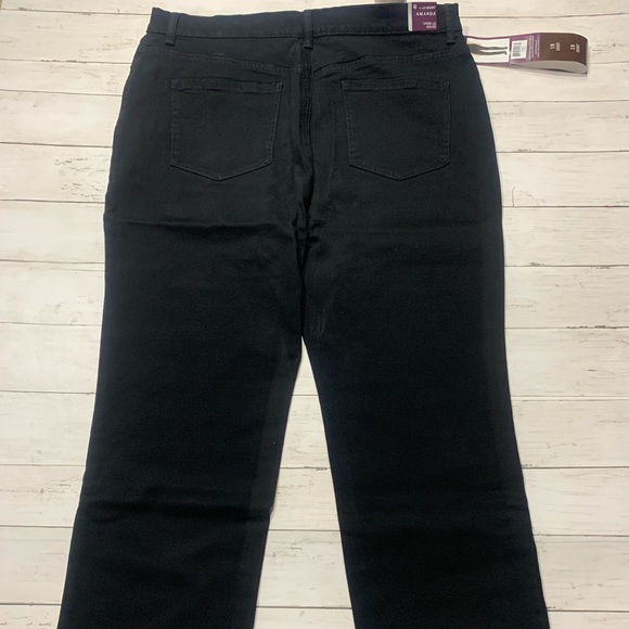 New Gloria Vanderbilt Amanda Jeans Sz. 18 short - Picture 10 of 10